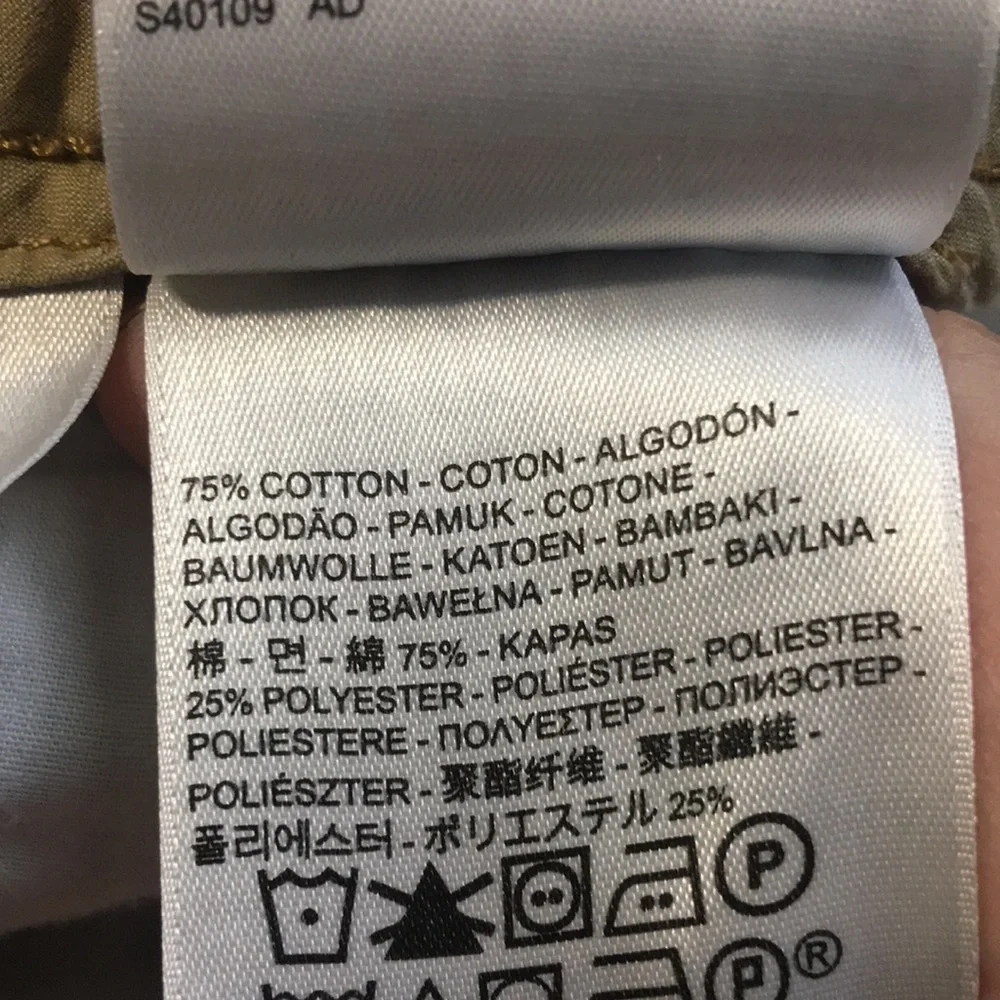 Levi’s Khaki Cargo Shorts 36W - Picture 10 of 10